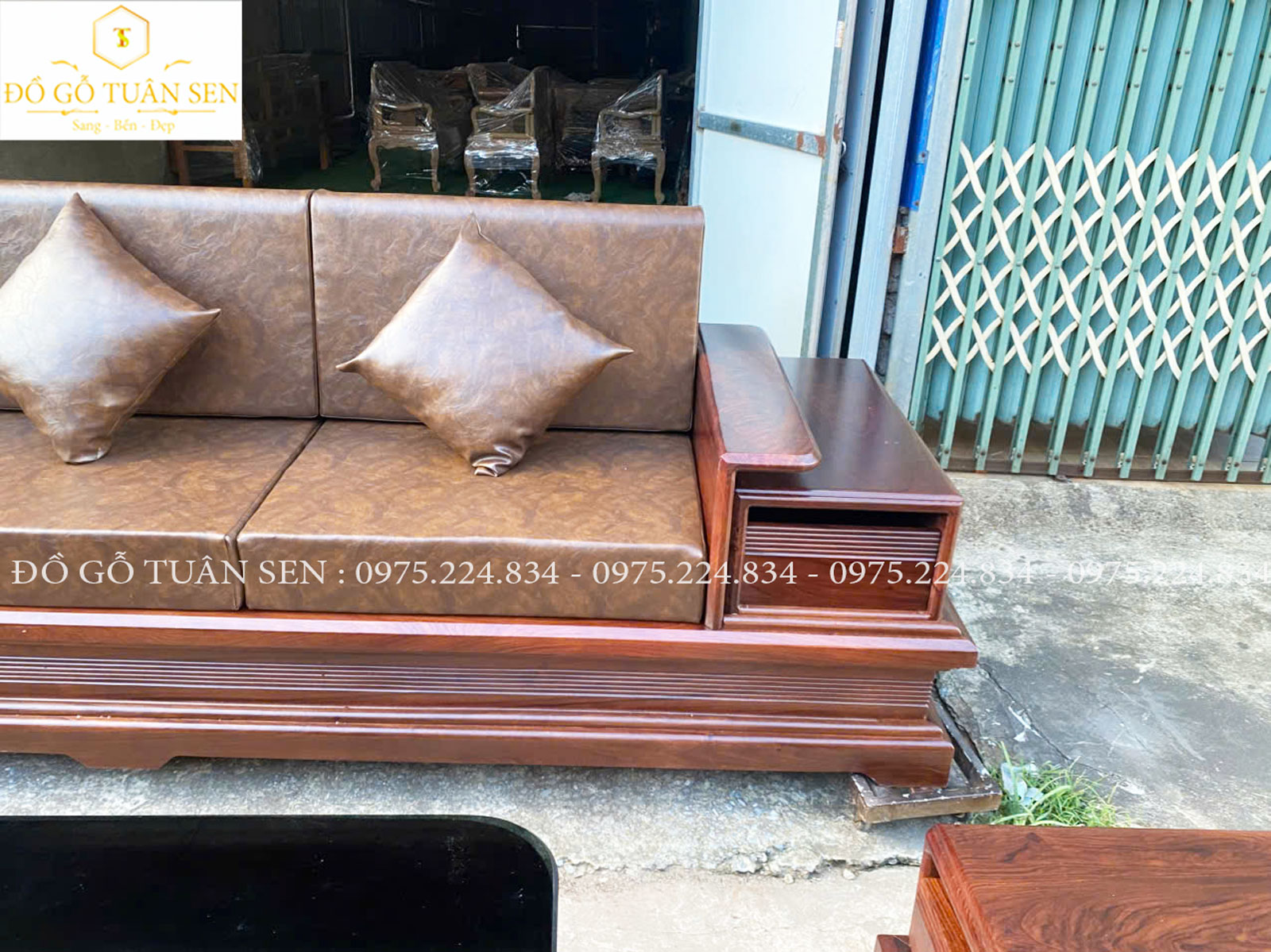 Hình ảnh Bộ sofa gỗ hương chân pháo